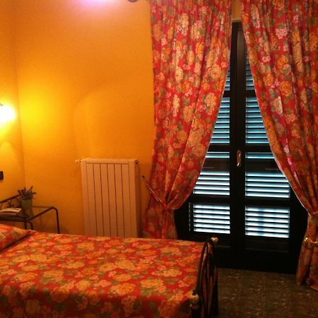 Le Lanterne Hotell Borgo San Dalmazzo Eksteriør bilde