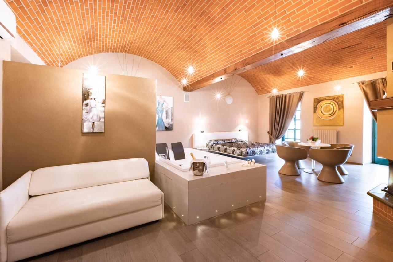 Le Lanterne Hotell Borgo San Dalmazzo Eksteriør bilde