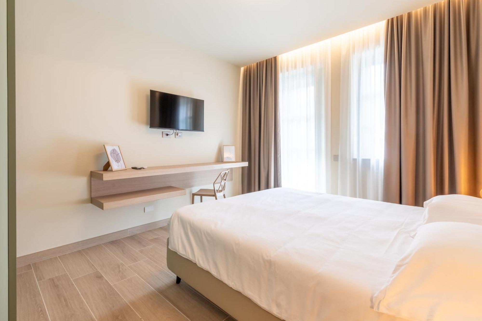 Le Lanterne Hotell Borgo San Dalmazzo Eksteriør bilde